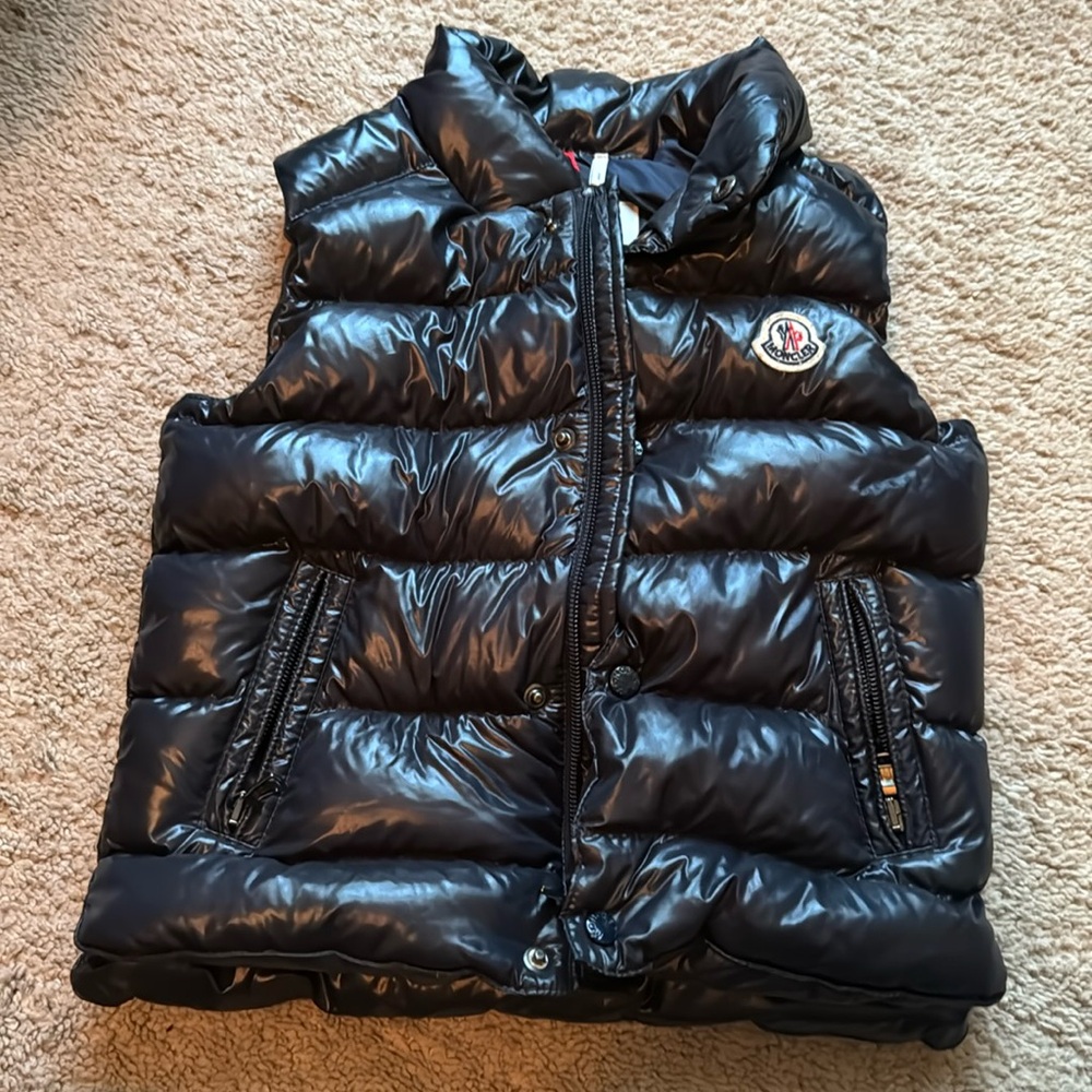 Monclear vest size 3